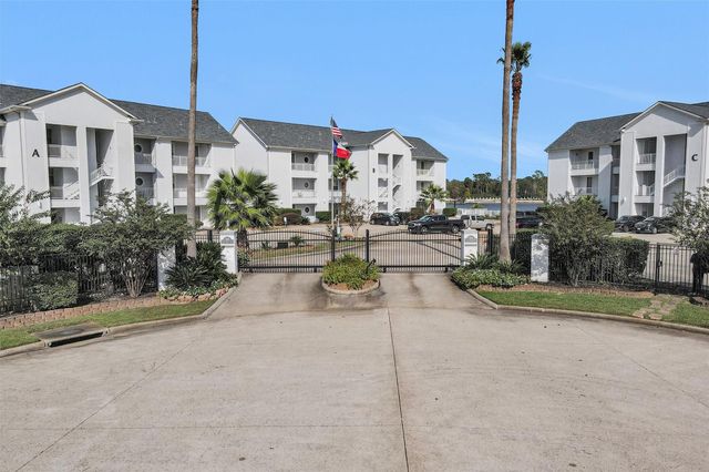 168 Paradise Point Boulevard D 104, Montgomery, TX 77356