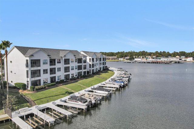 168 Paradise Point Boulevard D 104, Montgomery, TX 77356