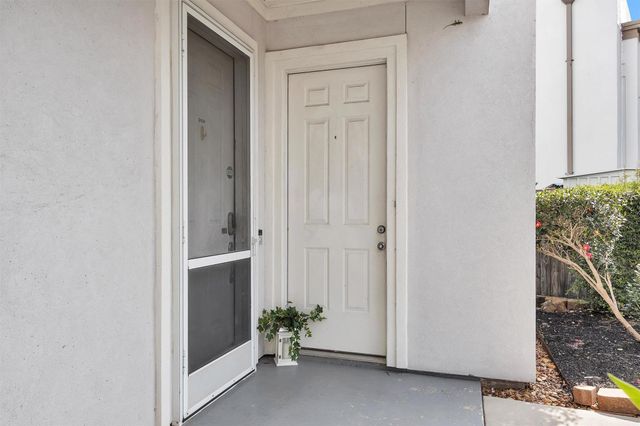 168 Paradise Point Boulevard D 104, Montgomery, TX 77356