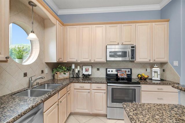 168 Paradise Point Boulevard D 104, Montgomery, TX 77356