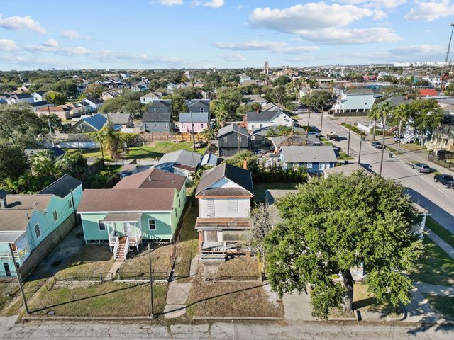 1109 29th Street, Galveston, TX 77550