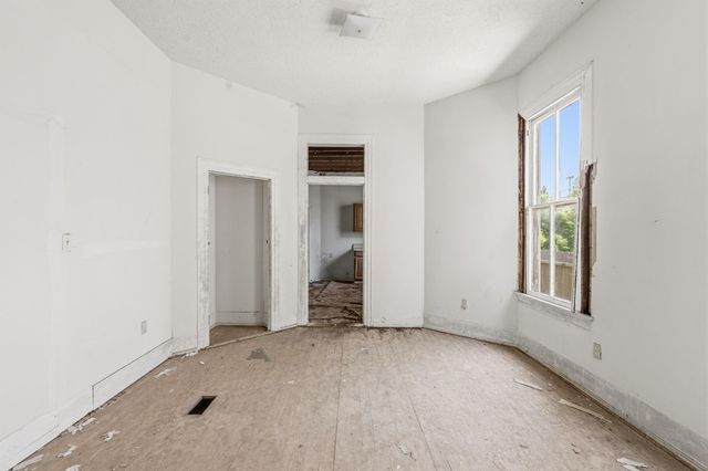 1109 29th Street, Galveston, TX 77550