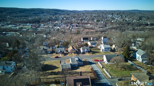 121 Johnson Street, Naugatuck, CT 06770