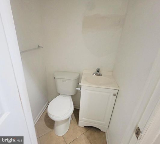 3907 FAIRVIEW AVE, Baltimore, MD 21216
