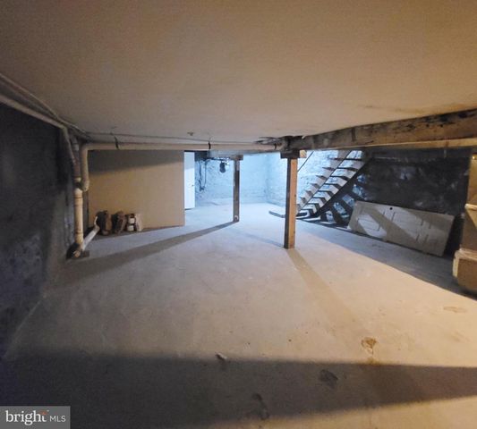 3907 FAIRVIEW AVE, Baltimore, MD 21216