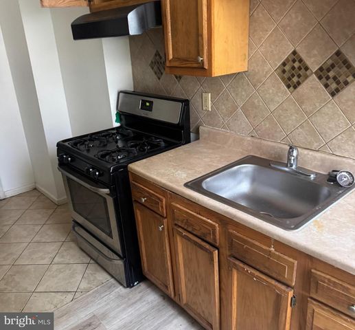 3907 FAIRVIEW AVE, Baltimore, MD 21216