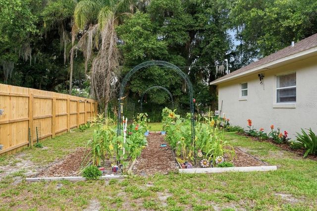 950 S PARSONS AVENUE, Deland, FL 32720