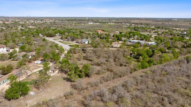 115 Pena CT, Del Valle, TX 78617