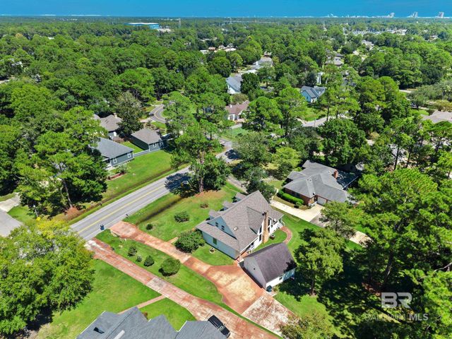 533 Wedgewood Drive, Gulf Shores, AL 36542