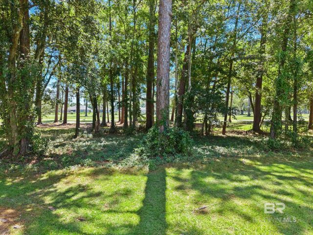 533 Wedgewood Drive, Gulf Shores, AL 36542