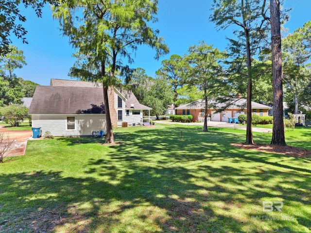 533 Wedgewood Drive, Gulf Shores, AL 36542