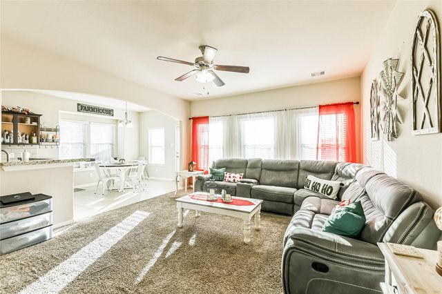 405 Lake Line Drive, Alvin, TX 77511