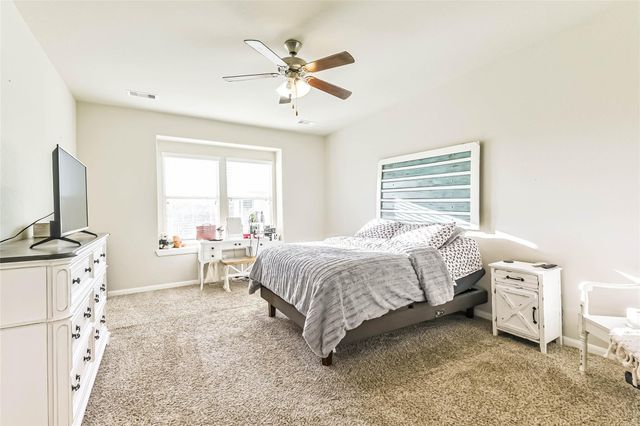 405 Lake Line Drive, Alvin, TX 77511