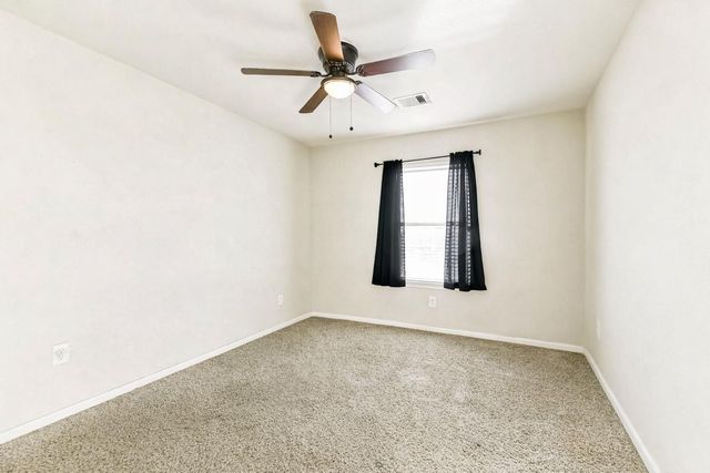 405 Lake Line Drive, Alvin, TX 77511