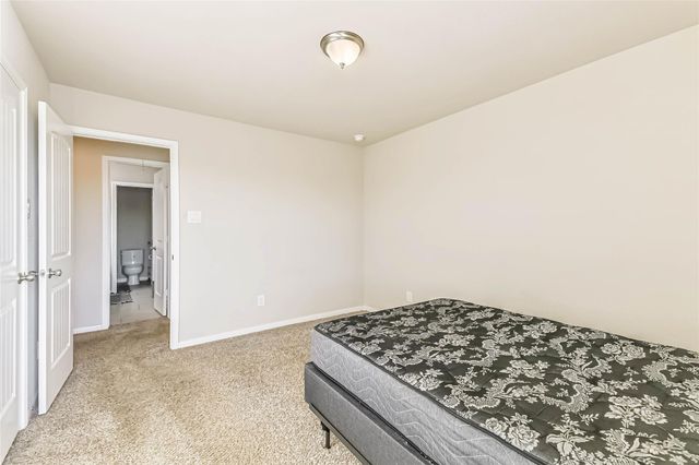 405 Lake Line Drive, Alvin, TX 77511