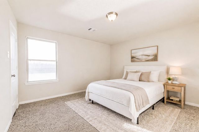 405 Lake Line Drive, Alvin, TX 77511