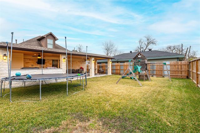 1012 Avenue I, South Houston, TX 77587