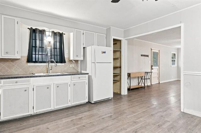 530 W Lincoln Street, Sulphur, LA 70663