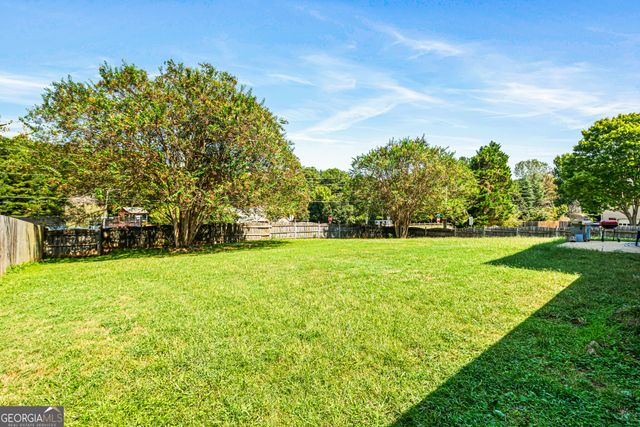 2586 Abbotts Glen Drive NW, Acworth, GA 30101