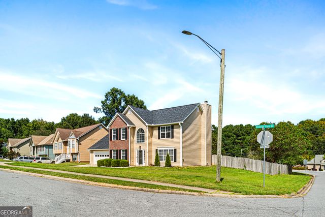 2586 Abbotts Glen Drive NW, Acworth, GA 30101