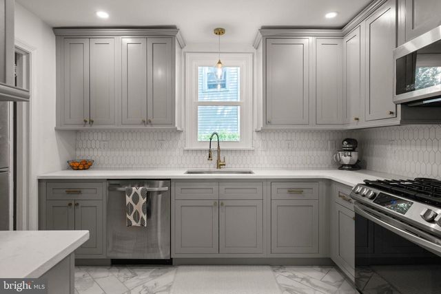 679 CRICKET AVE, Ardmore, PA 19003
