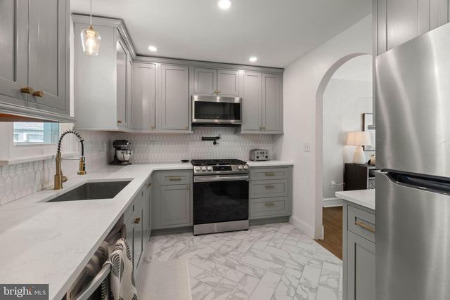 679 CRICKET AVE, Ardmore, PA 19003