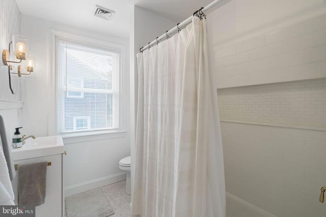 679 CRICKET AVE, Ardmore, PA 19003
