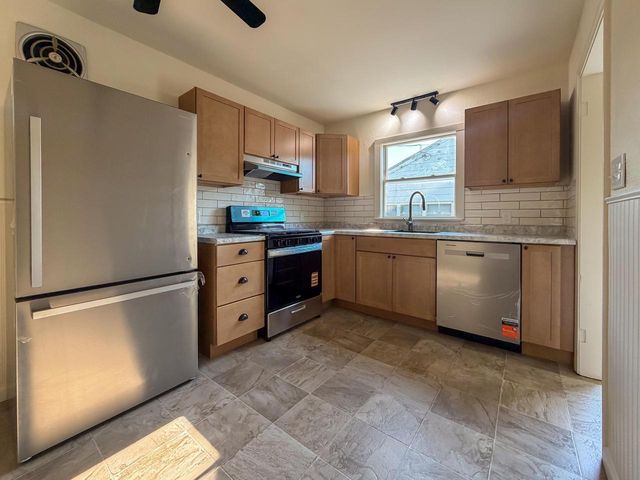 1901 74th PLACE, Kenosha, WI 53143