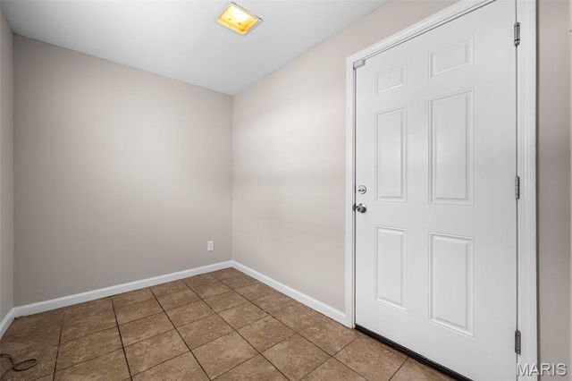 615 Creststone Drive, Florissant, MO 63033