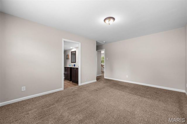 615 Creststone Drive, Florissant, MO 63033