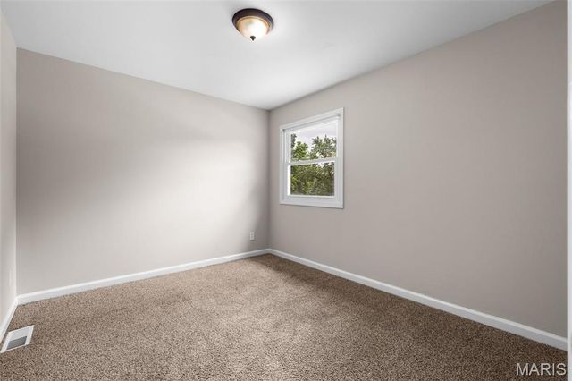 615 Creststone Drive, Florissant, MO 63033