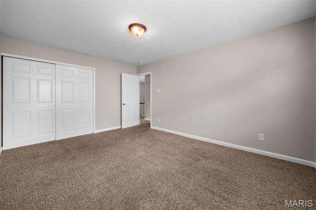 615 Creststone Drive, Florissant, MO 63033