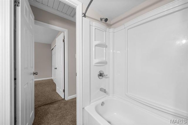 615 Creststone Drive, Florissant, MO 63033
