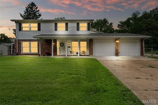 615 Creststone Drive, Florissant, MO 63033