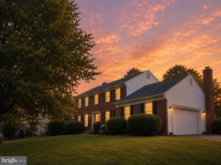 2717 MUSTANG DR, Herndon, VA 20171