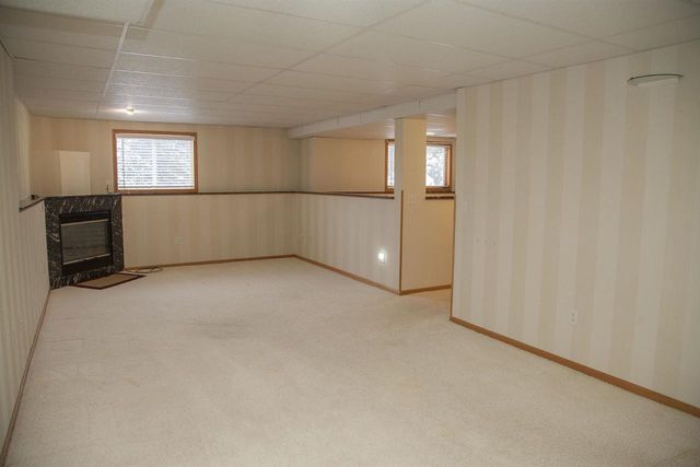 1045 Saddle Ridge, Portage, WI 53901