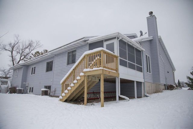 1045 Saddle Ridge, Portage, WI 53901