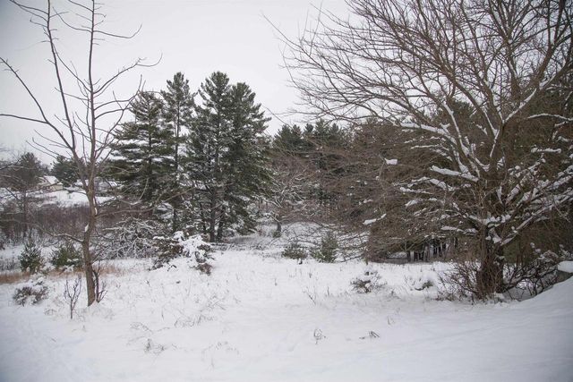 1045 Saddle Ridge, Portage, WI 53901