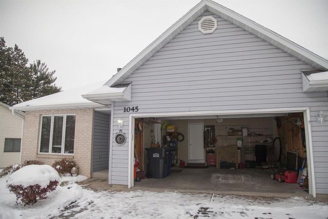 1045 Saddle Ridge, Portage, WI 53901