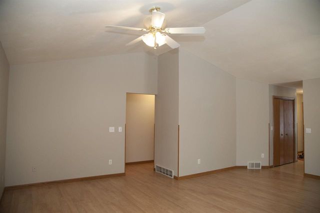 1045 Saddle Ridge, Portage, WI 53901