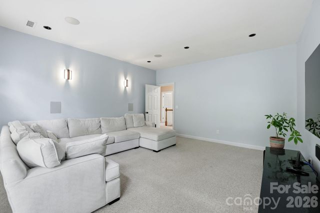 239 Sardis Pointe Road, Matthews, NC 28105