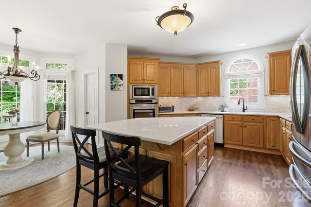 239 Sardis Pointe Road, Matthews, NC 28105