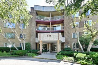 945 E Kenilworth Avenue 325, Palatine, IL 60074
