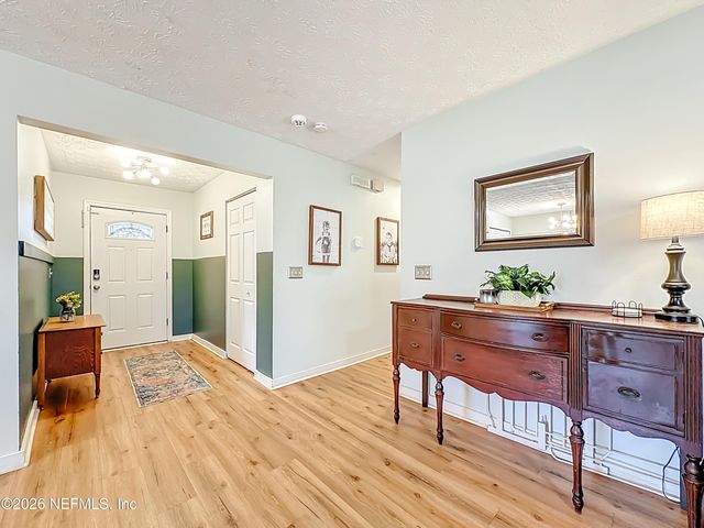 8302 CASSIE Road, Jacksonville, FL 32221