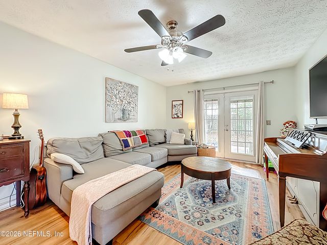 8302 CASSIE Road, Jacksonville, FL 32221