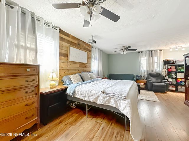 8302 CASSIE Road, Jacksonville, FL 32221