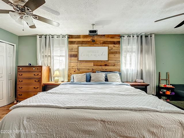 8302 CASSIE Road, Jacksonville, FL 32221