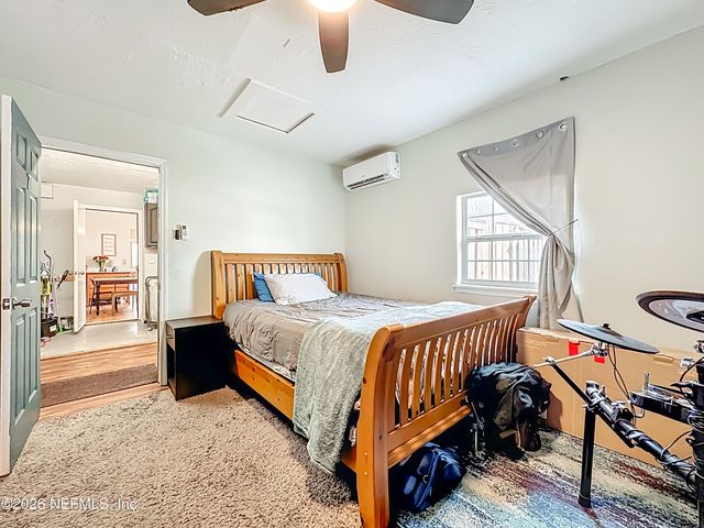 8302 CASSIE Road, Jacksonville, FL 32221