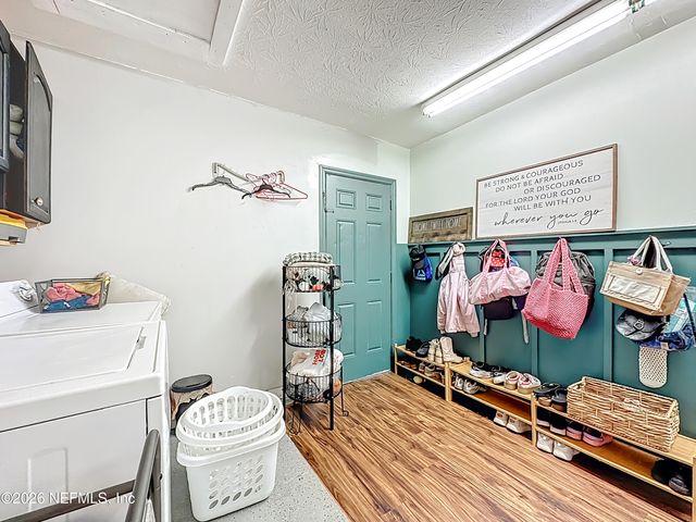 8302 CASSIE Road, Jacksonville, FL 32221