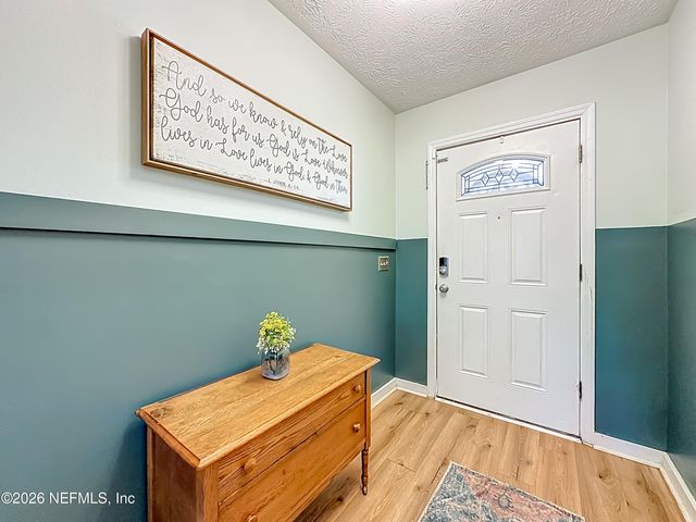 8302 CASSIE Road, Jacksonville, FL 32221